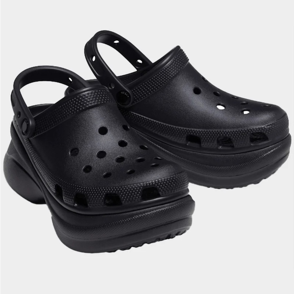 CROCS Women's Black Platform Clogs New With Tags